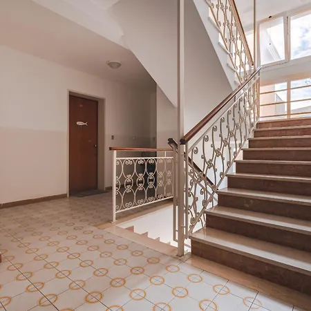 Eltufeto - Parking And Terrace Apartman